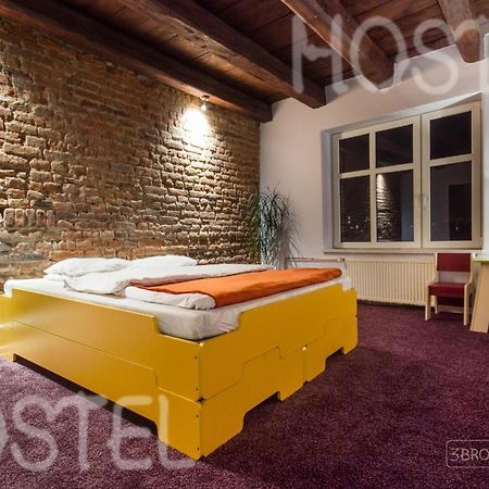 3 Bros' Hostel Cieszyn Номер фото