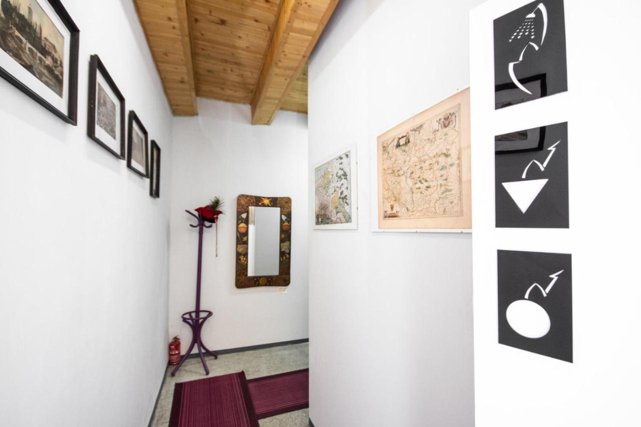 3 Bros' Hostel Cieszyn Цешин Экстерьер фото