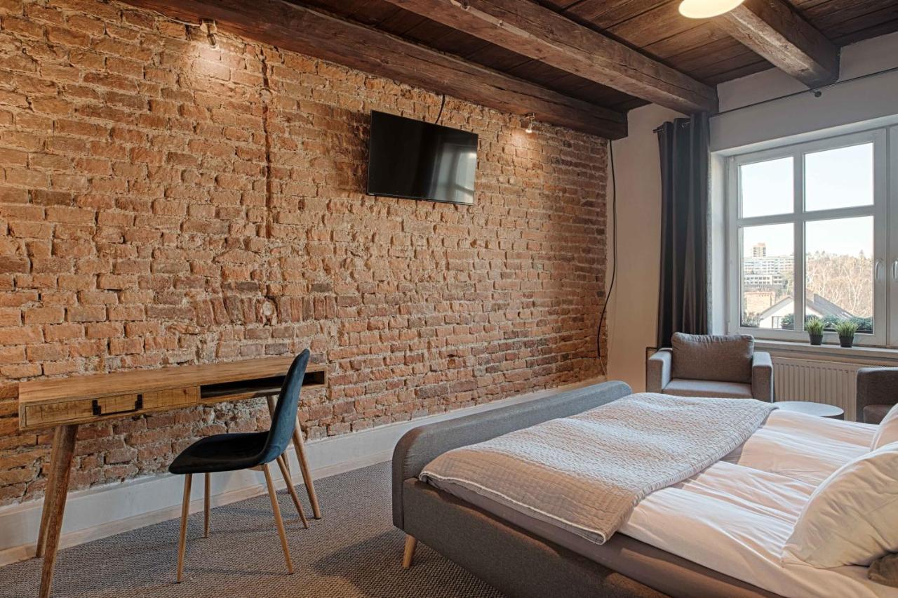 3 Bros' Hostel Cieszyn Цешин Экстерьер фото