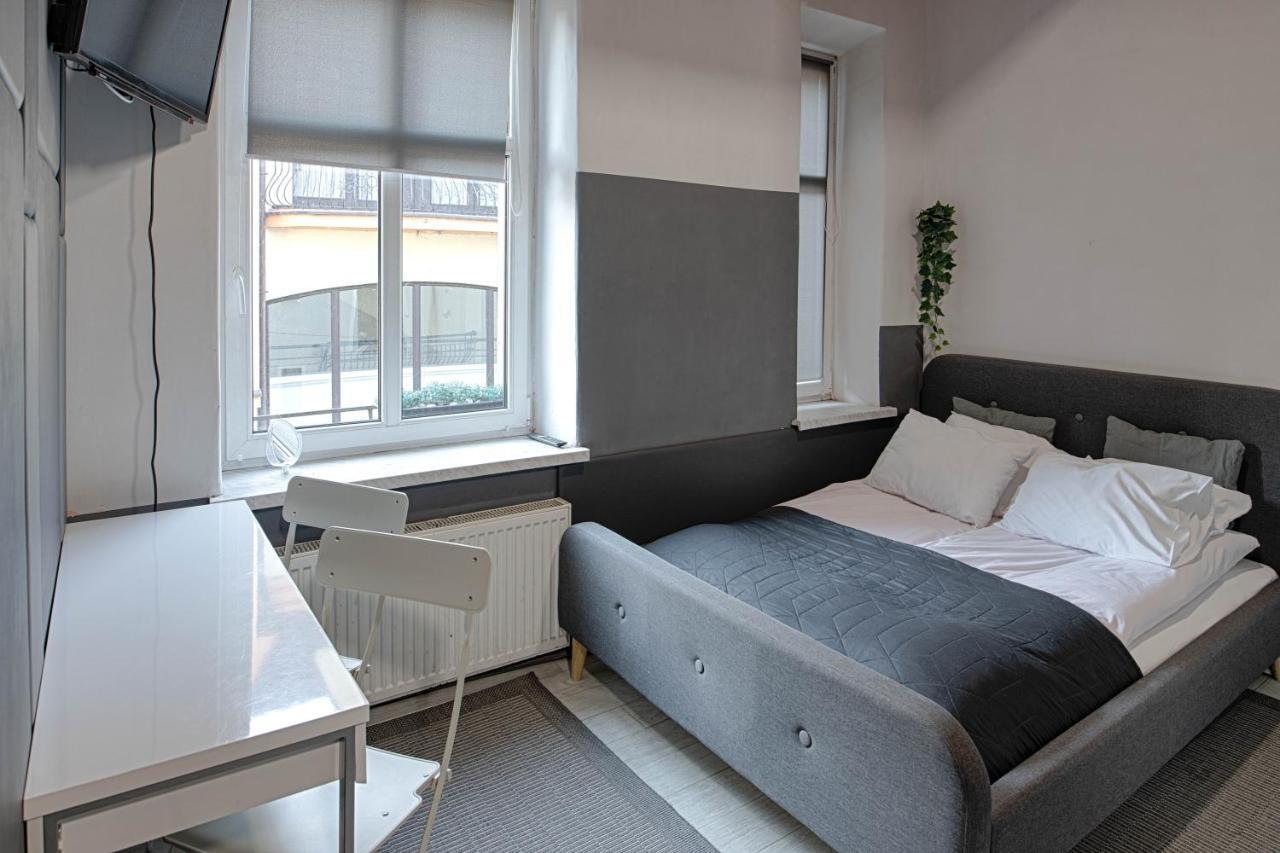 3 Bros' Hostel Cieszyn Экстерьер фото