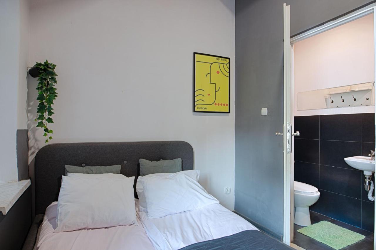 3 Bros' Hostel Cieszyn Экстерьер фото