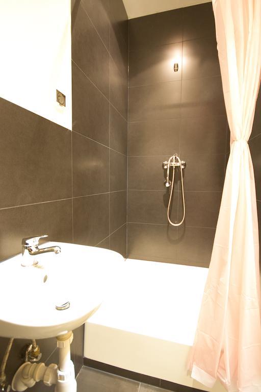 3 Bros' Hostel Cieszyn Номер фото
