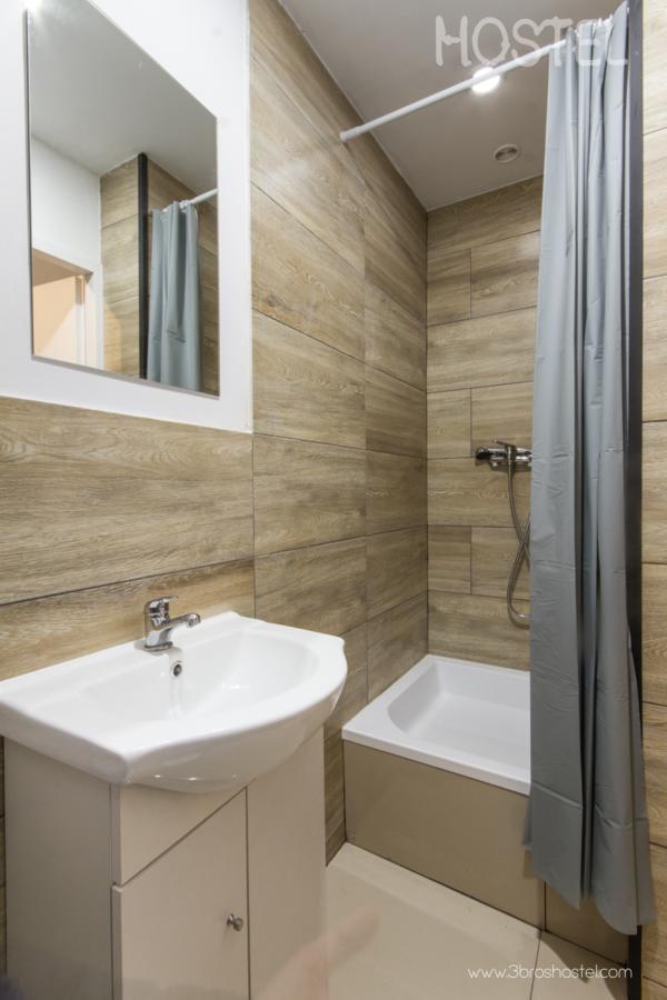 3 Bros' Hostel Cieszyn Экстерьер фото