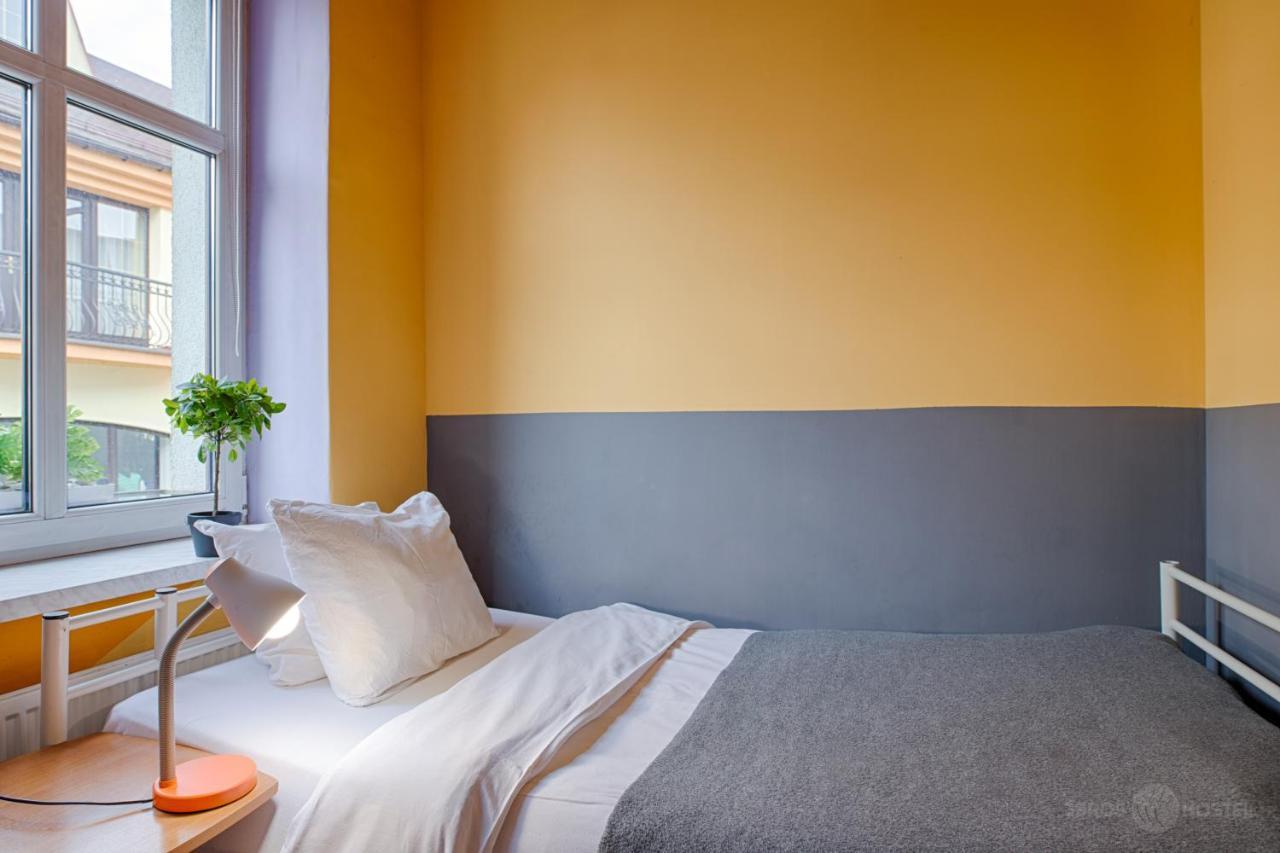 3 Bros' Hostel Cieszyn Цешин Экстерьер фото