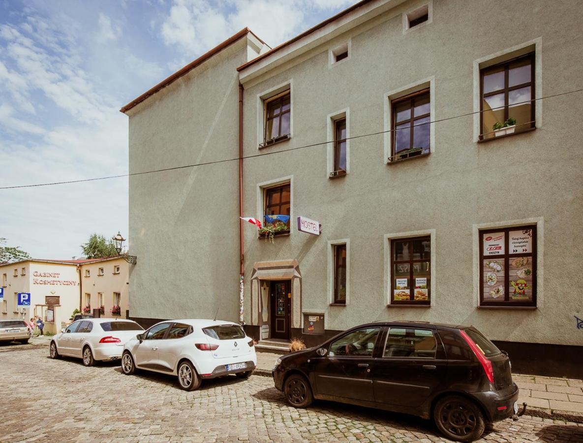 3 Bros' Hostel Cieszyn Цешин Экстерьер фото